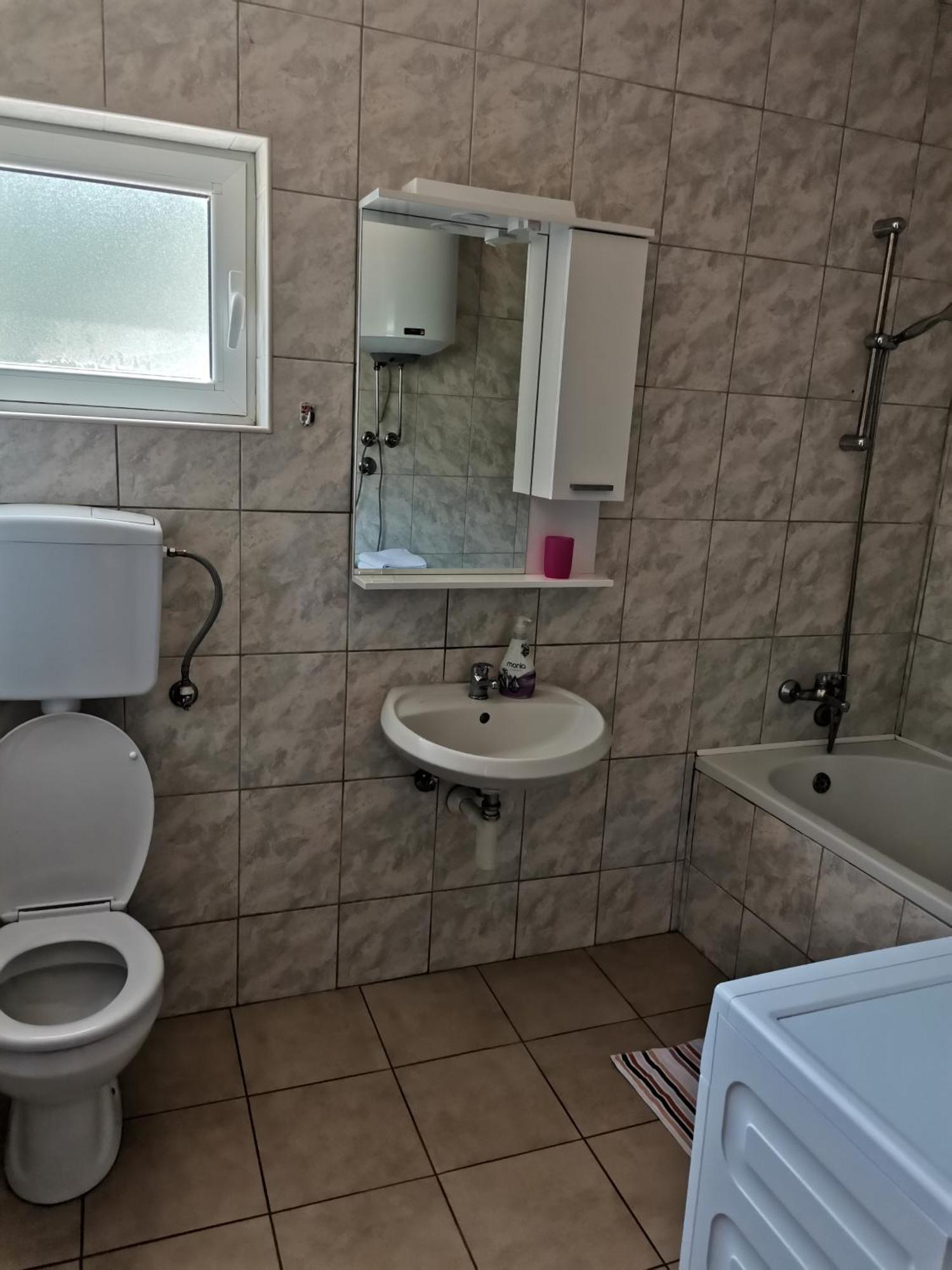 Apartment N